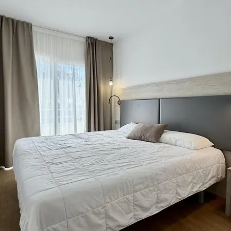 Apartament Festasol 101